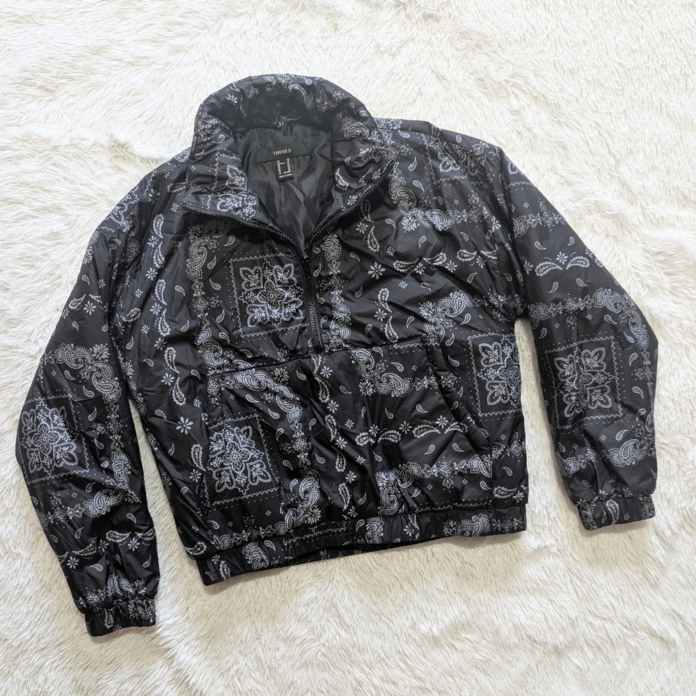Forever 21 Paisley Puffer Half Zip Black & Grey Oversized Pullover Coat XS - Picture 2 of 11